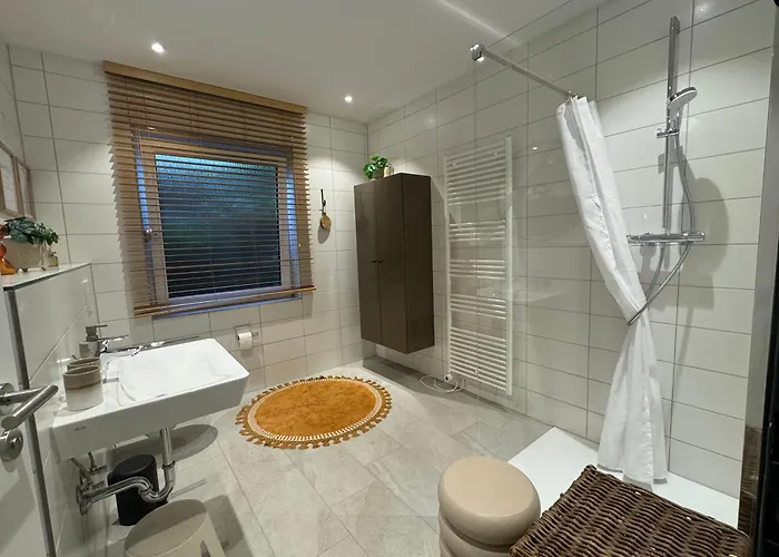 Stilvolle Mit 2 Schlafzimmern * Oldenburg